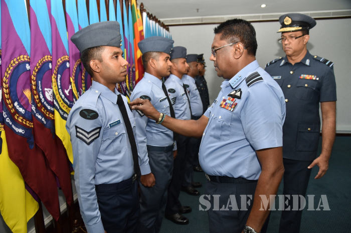 AWARDING OF FLYING BREVET AND FLIGHT ENGINEERING BREVETS